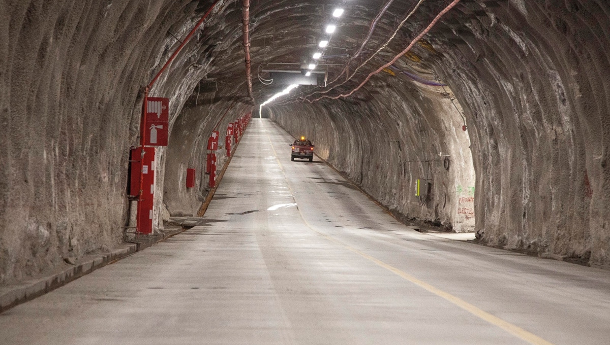 Permite incorporar nuevas reservas al plan minero y proyectar la producción subterránea de la División El Teniente por 20 años.